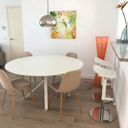Hippie Beach Ibiza Apartamento *